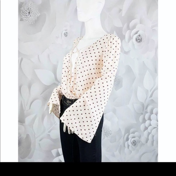 Rue 21 Size XS Polka Dots Bell Sleeve Blouse Top - Picture 3 of 8